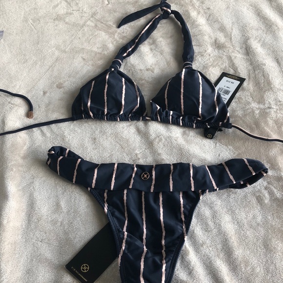 Vix Brazilian Biquíni - Picture 2 of 2